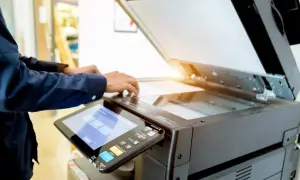 Dlaczego laptop nie widzi drukarki? Oto najczęstsze przyczyny i rozwiązania