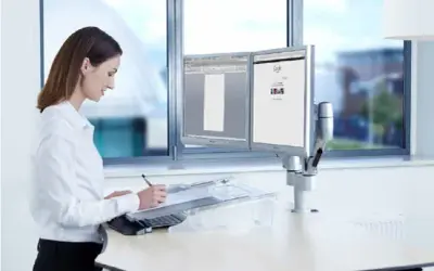 Jak pracować na dwóch monitorach i zwiększyć wydajność pracy