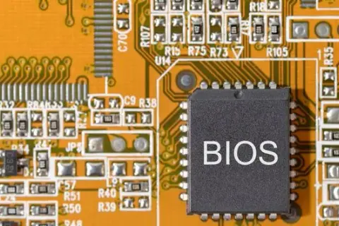 Jak włączyć BIOS w laptopie - proste kroki, które musisz znać