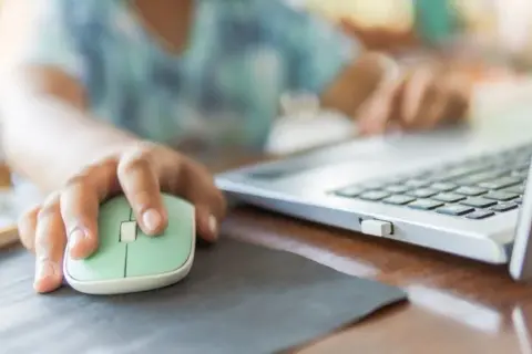Jak uruchomić myszkę w laptopie - rozwiąż problemy z połączeniem