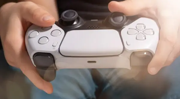 Czy pad z PS5 pasuje do PS4? Oto, co musisz wiedzieć o kompatybilności
