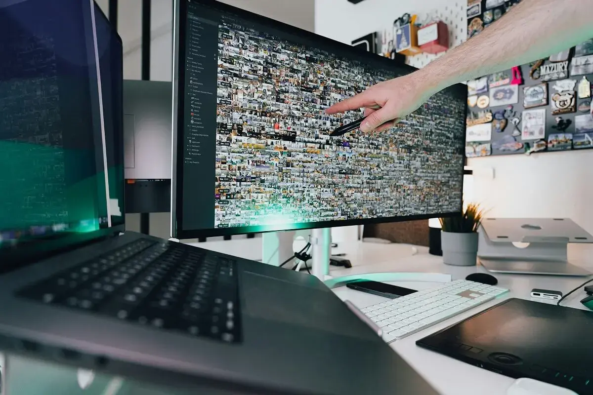Jaki monitor dla grafika: wybierz idealny model dla perfekcyjnych kolorów